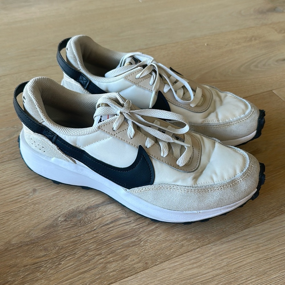 Nike Women's Beige and Black Sneakers